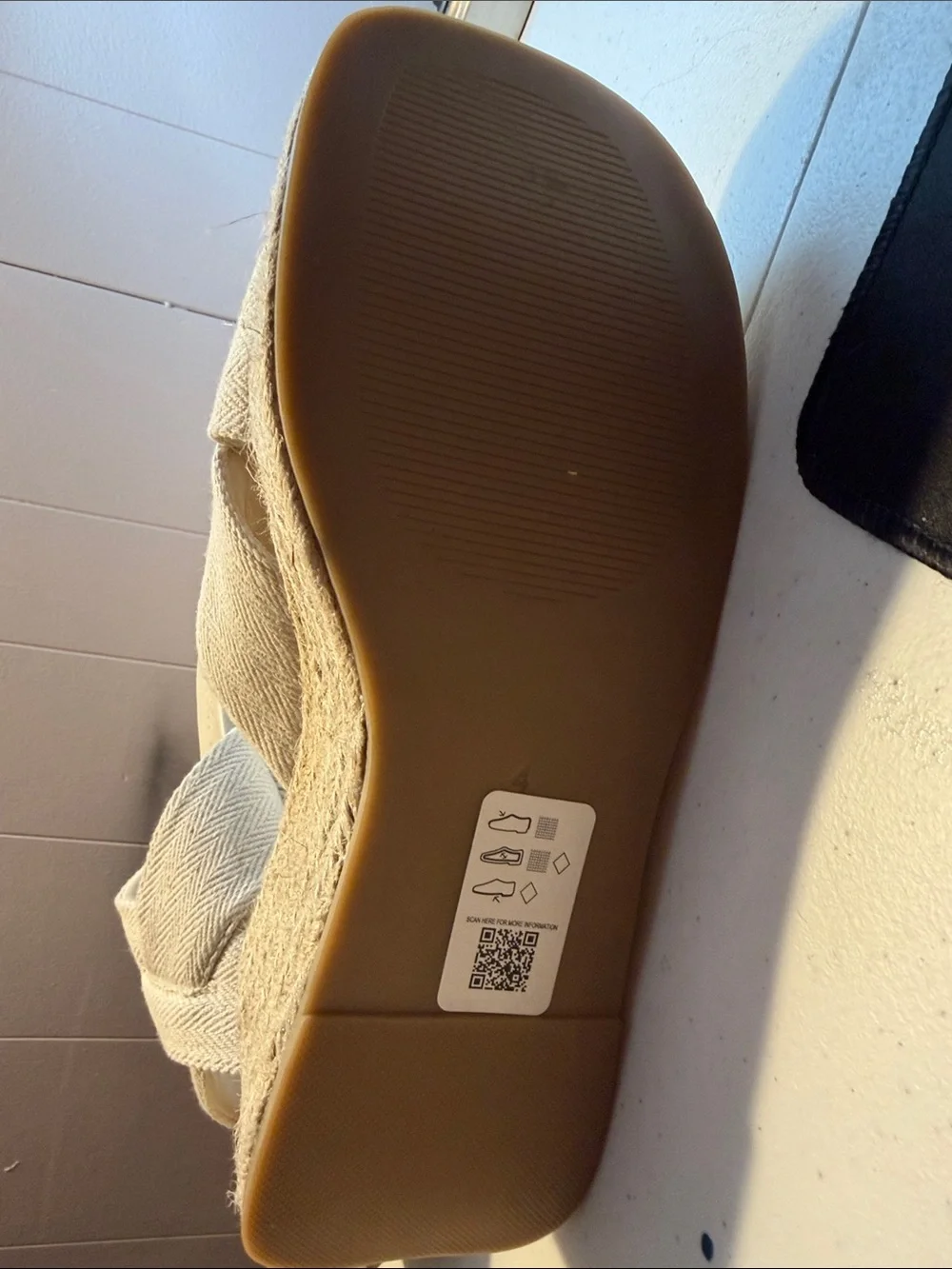 ASOS Cream Cross-Band Espadrille Platform Mules.  new without tags